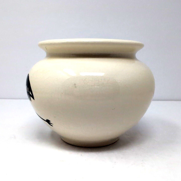 VTG Pottery Planter Cream Black Thunderbird Signed Ruth S. 1980 Hobbyist Piece - Picture 3 of 14